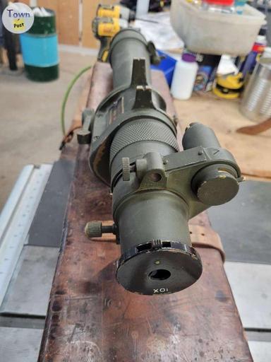 Photo of WW ll Tank crew scope. Comes with case, another ey - 2