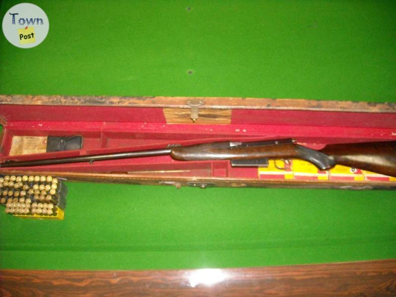 Photo of Cogswell & Harrison Certus rifle .450/400 Nitro Express with leather case & ammo