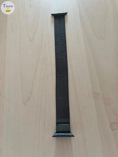 Photo of As new magnetic Apple Watch series 9 45 mill watch band - 1