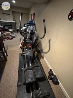 Photo of Schwinn 470 Elliptical