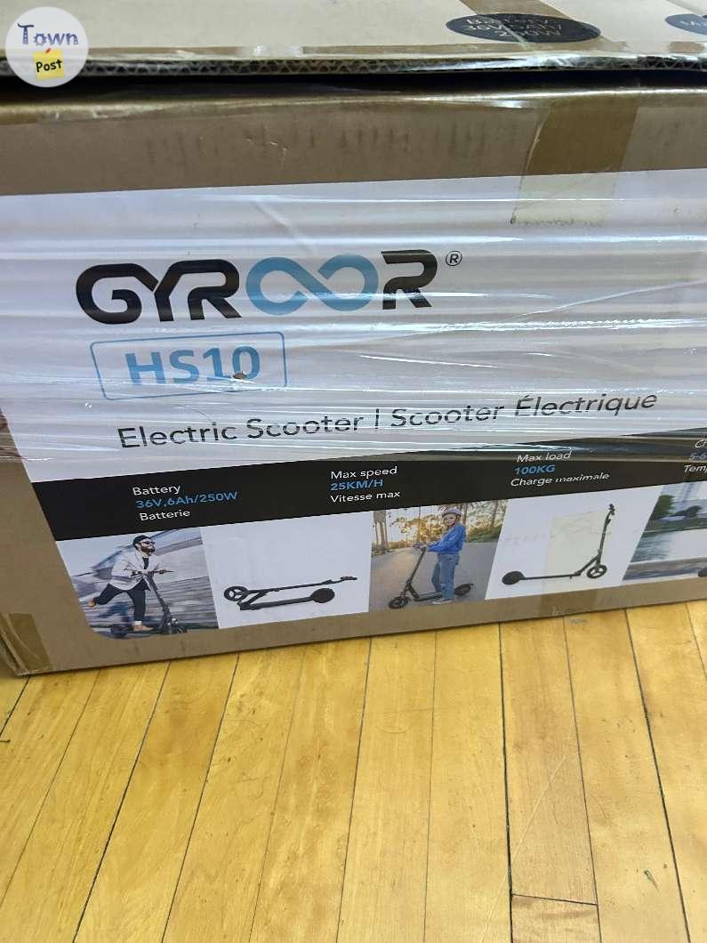 Photo of Adult Electric Scooter/GYROOR HS10