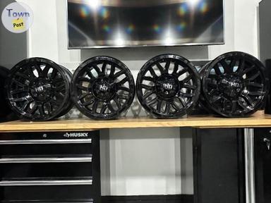 Photo of LIKE NEW: High Gloss Black, FAST HD SERIES MENACE 17" RIMS - 1