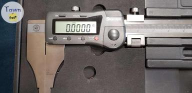 Photo of 24" Starret Digital Caliper - 1