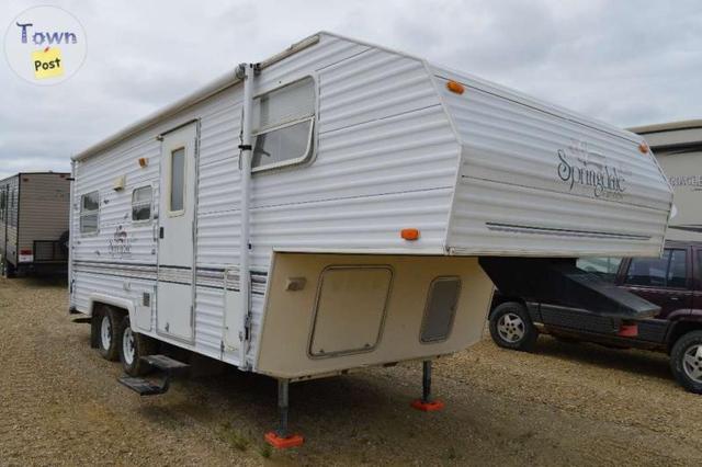 Photo of 1999 Springdale Lite 5th wheel