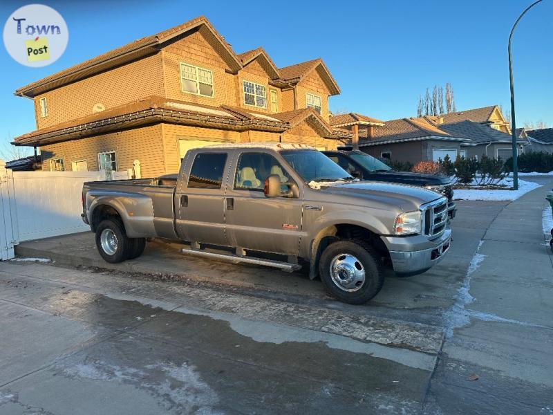 Photo of 2007 F350 lariat dually