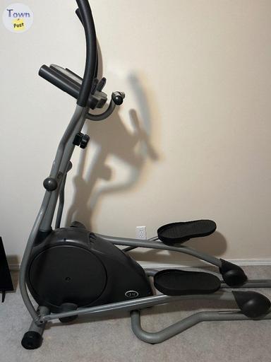 Photo of NEW condition Horizon Elliptical  - 1