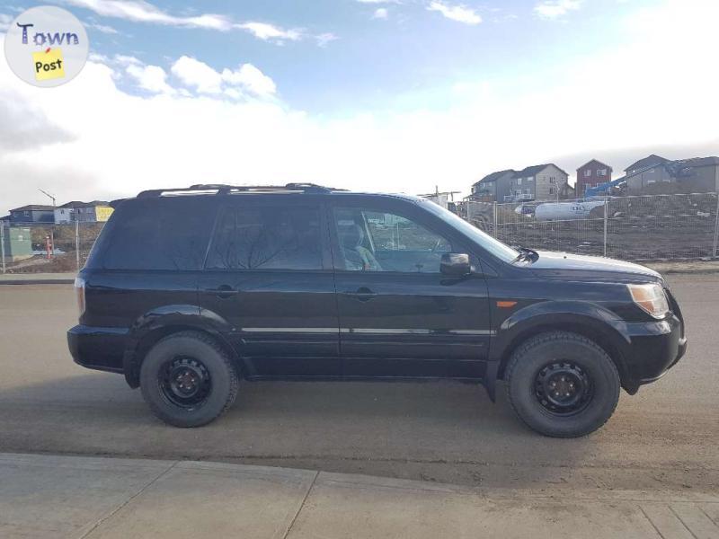 Photo of 2008 Honda Pilot AWD 3 row seating