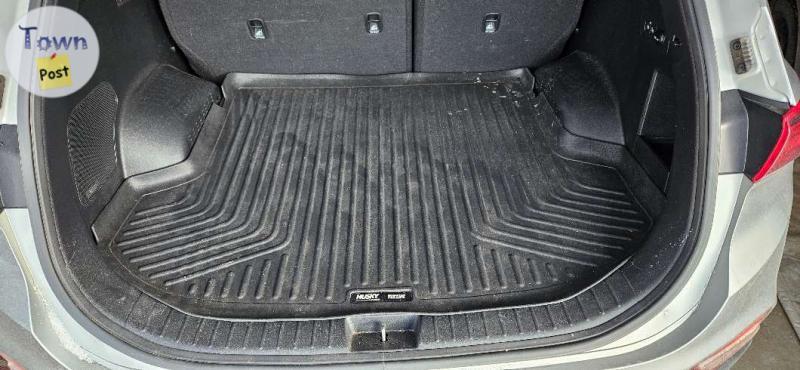 Photo of HUYNDAI SANTA FE FLOOR LINERS