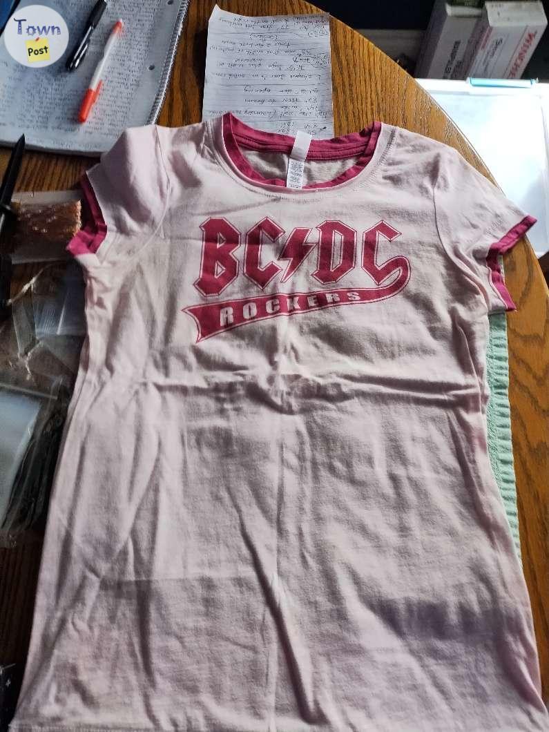 Photo of BC/DC ladies band shirt 