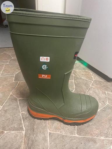 Photo of Baffin Ice Bear boots - 1