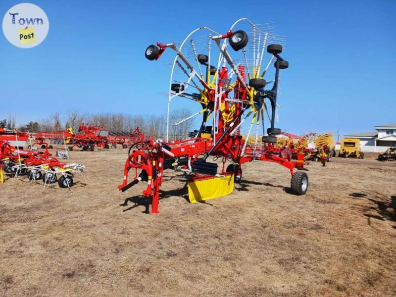 Photo of Pottinger TOP 882 C Rotary Rake