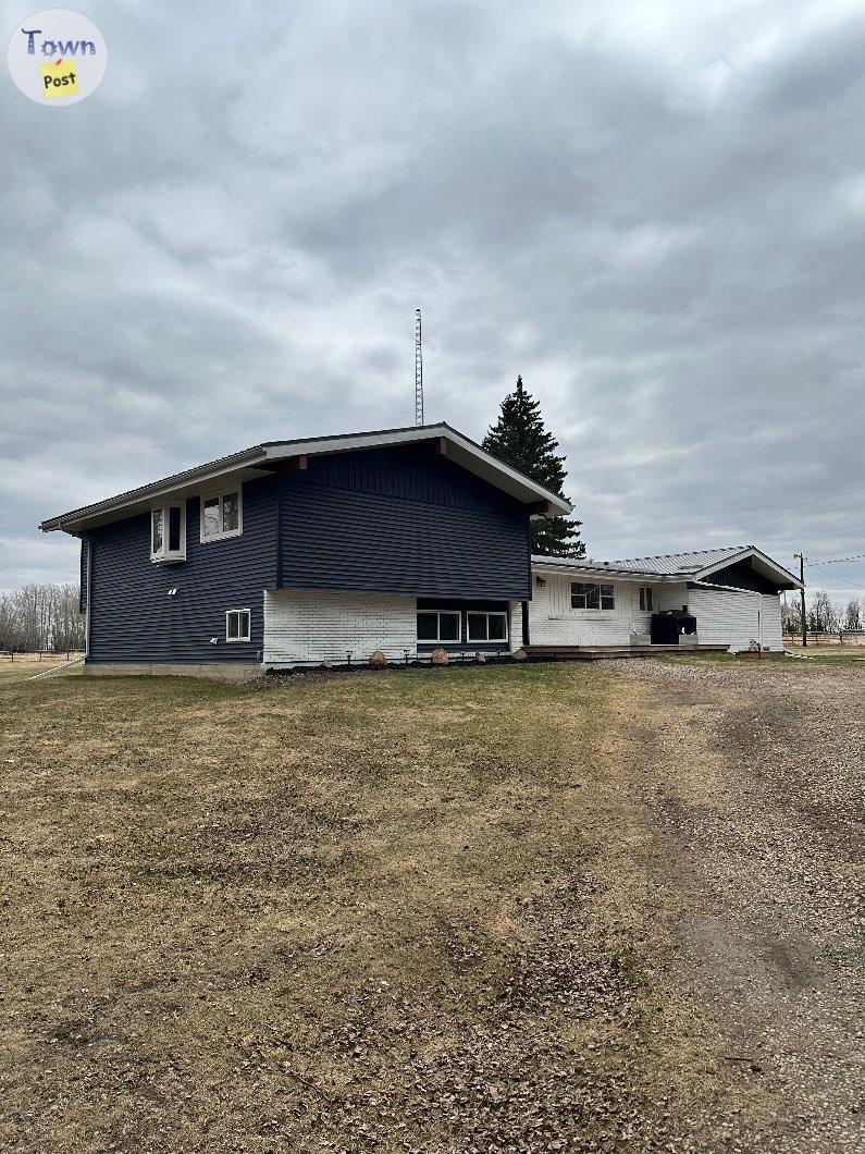 Photo of BEAUTIFUL BARRHEAD ACREAGE FOR SALE 