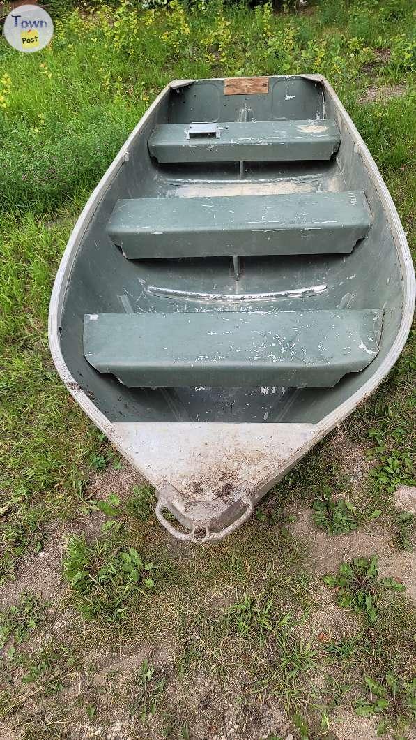 Photo of Aluminum boat with honda outboard