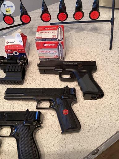 Photo of Set of pellet pistols - 1