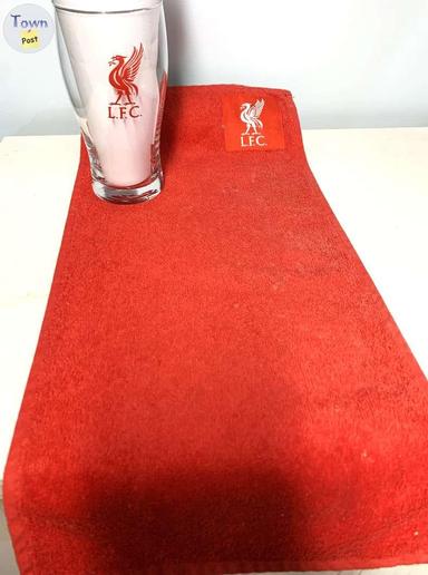 Photo of LIVERPOOL PREMIER LEAGUE SOCCER BEER GLASS & BAR TOWEL - 1