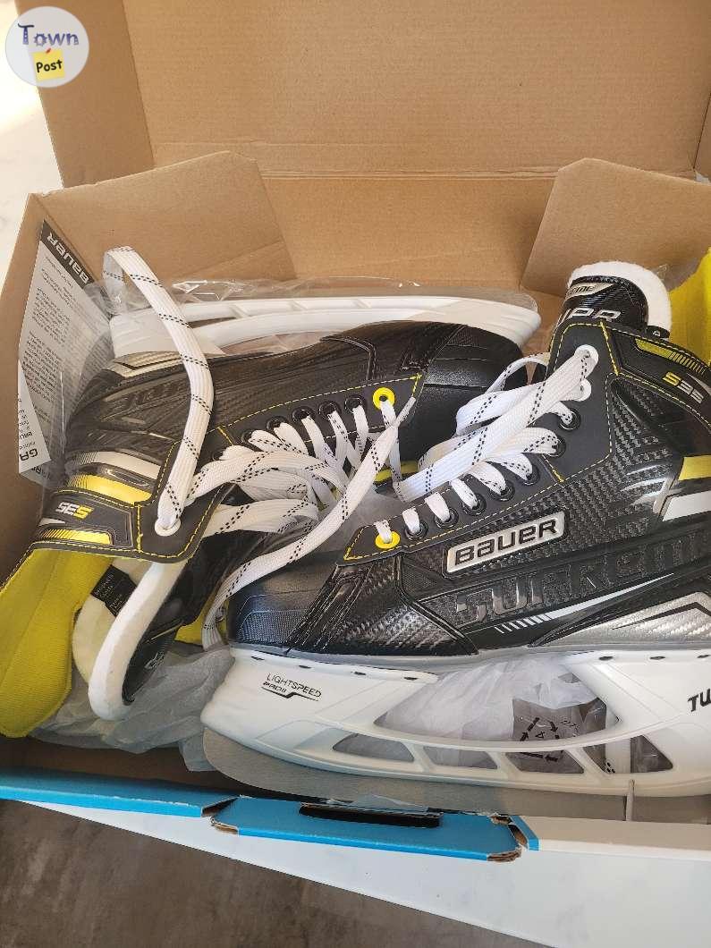 Photo of New Bauer Supreme Skates and 13" True Gloves