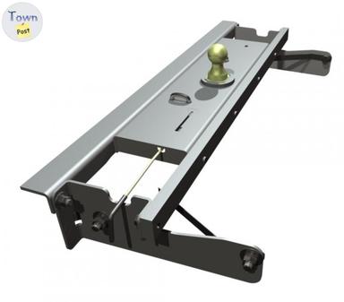 Photo of B&W gooseneck hitch - 1