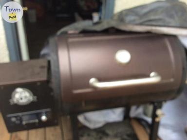 Photo of Pit boss smoker for sale cw 250lbs of assorted pellets  - 1