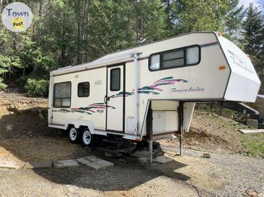 Photo of 1998 Travelaire TW220 5th wheel trailer  - 2