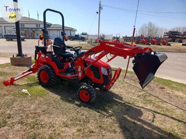 Photo of Kioti CS2520 with loader + backhoe