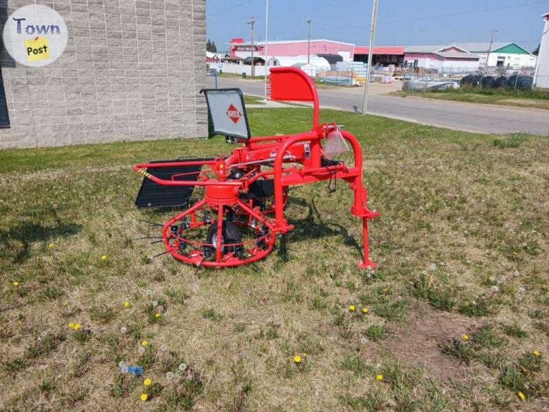 Photo of Kuhn Haybob 360