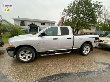 Photo of 2010 Dodge 1500, 4x4, low kms, trailer tow, crew cab.  - 2