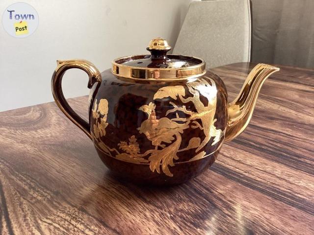 Photo of VINTAGE COBALT BLACK WITH GOLD DESIGN TEAPOT