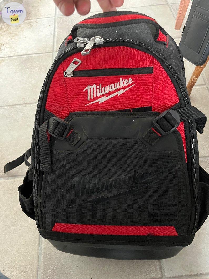 Photo of Milwaukee back pack