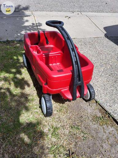 Photo of Red wagon 2 steps - 1