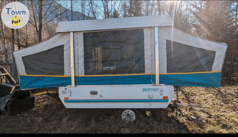 Photo of 94 Fleetwood tent trailer