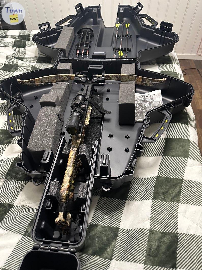 Photo of Brand new g340 crossbow +accessories