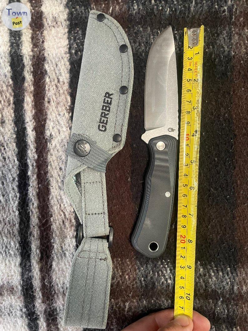 Photo of Gerber Knife with sheath