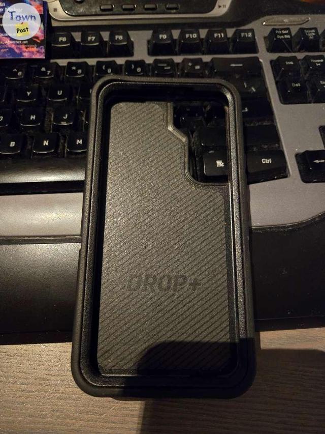 Photo of FS-Otterbox for a S21 just the box no phone 