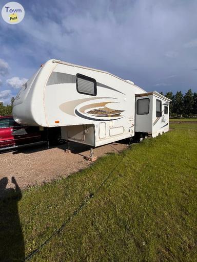 Photo of 2008 Jayco eagle 30.5rls fifth wheel  - 2