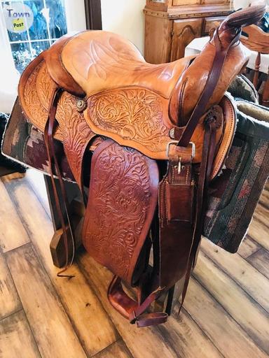 Photo of 15" Welshs Round Skirt Western Saddle - 2