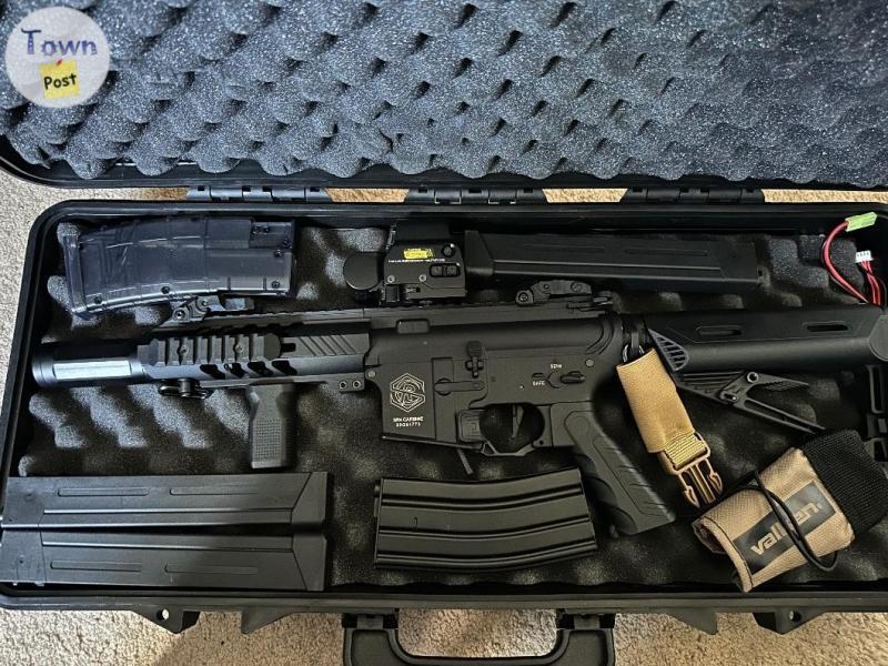 Photo of SRC airsoft gun and equipment 