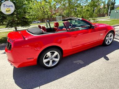 Photo of 2014 Ford Mustang 2dr Conv GT 37,500 km | Calgary - 1