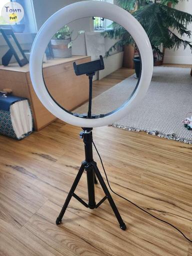 Photo of Ring Light - 1