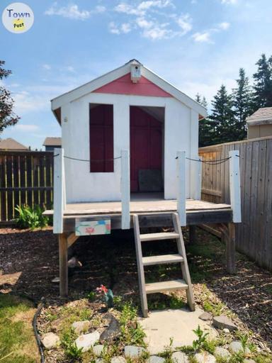 Photo of Wooden kids playhouse - 1