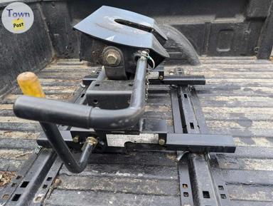 Photo of 5 wheel Trailer Hitch  - 1