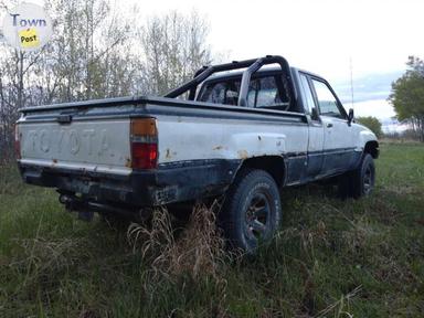 Photo of Toyota pickup 1985 - 2