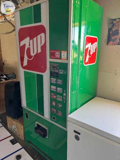 Photo of Vintage 7UP pop machine  - 1