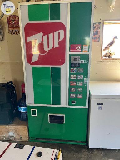 Photo of Vintage 7UP pop machine  - 2