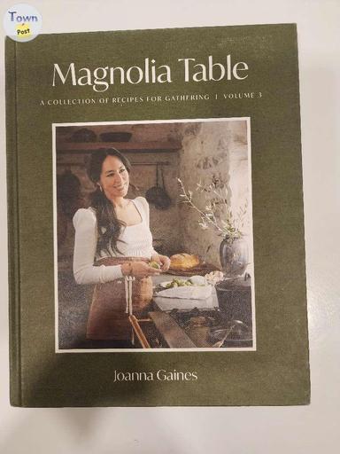 Photo of Magnolia Table Volume 3 - 1