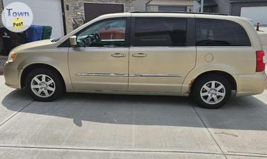 Photo of 2011 Chrysler Town and Country  - 1