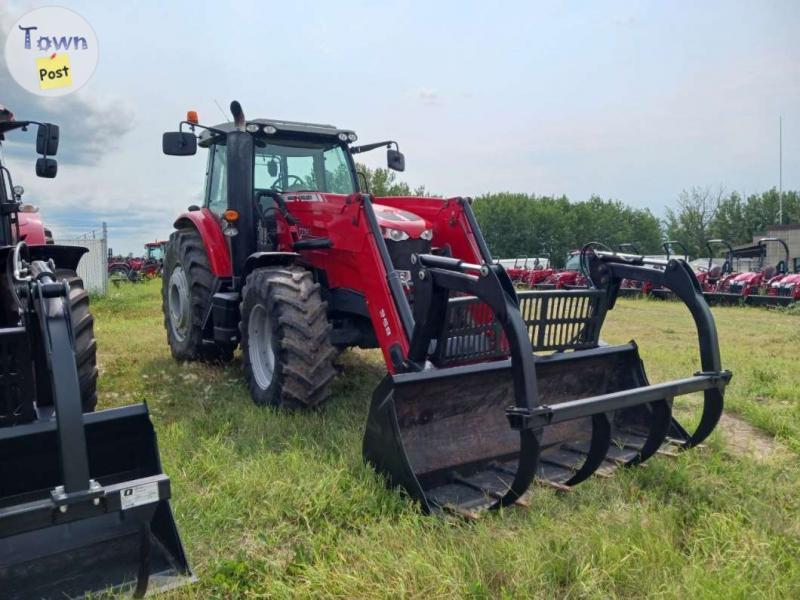 Photo of Massey Ferguson 7714 front wheel assist tractor