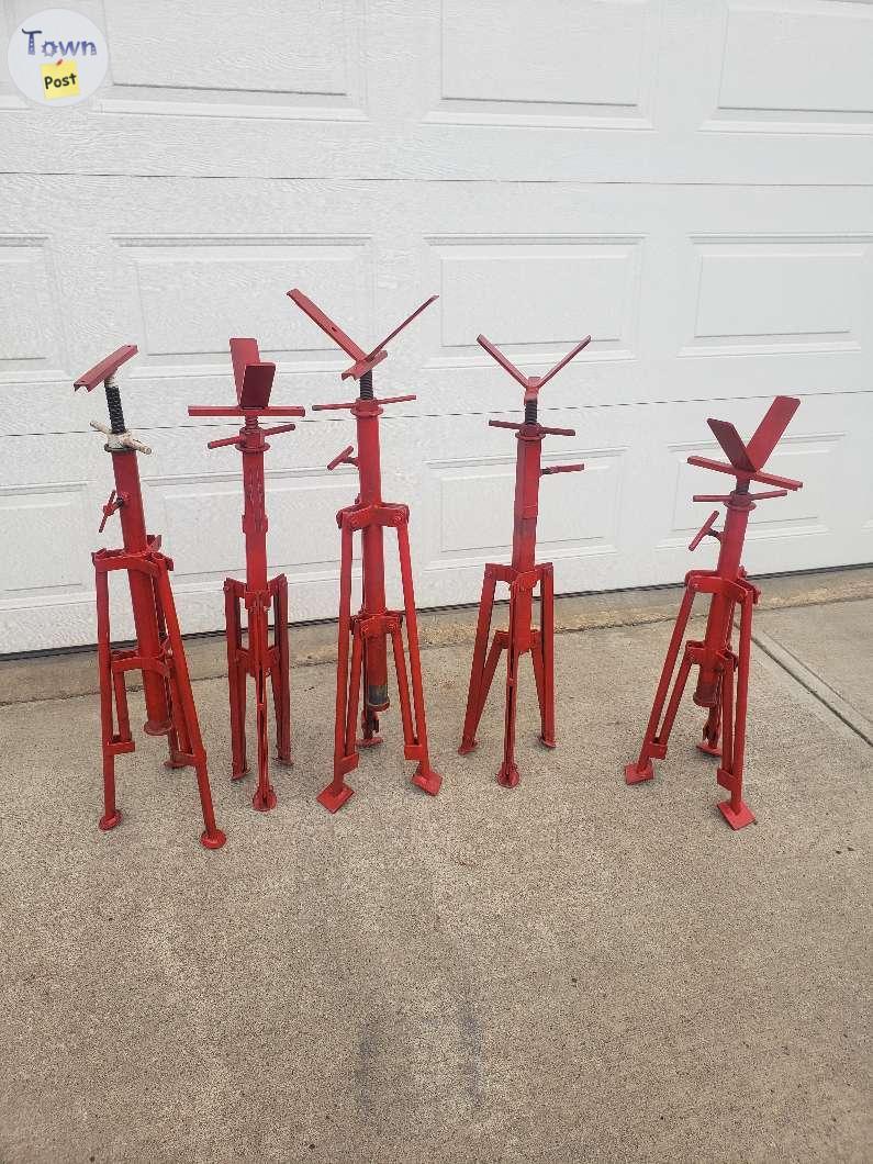 Photo of Pipe stands 