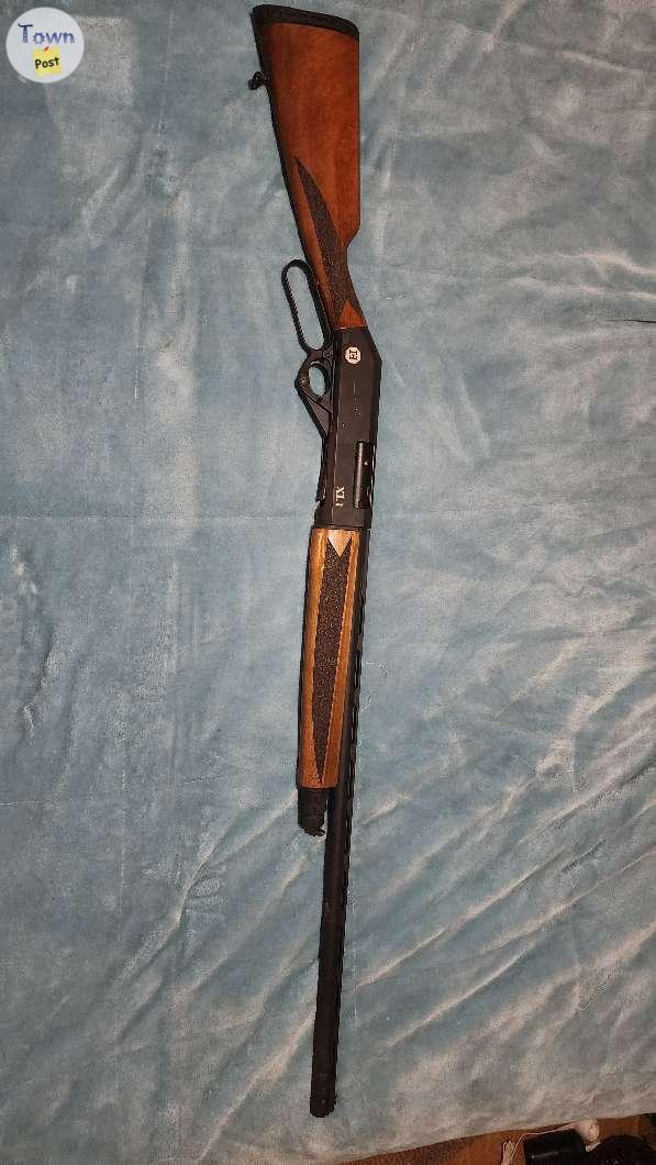 Photo of 12 Gauge Lever action Shotgun