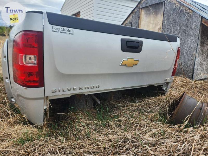 Photo of 2010 chevy long box