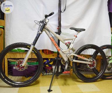 Photo of Commencal Supreme V1 Downhill Bike - 2